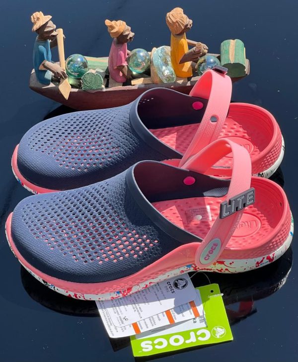 Unisex Lite-Ride Breathable Crocs