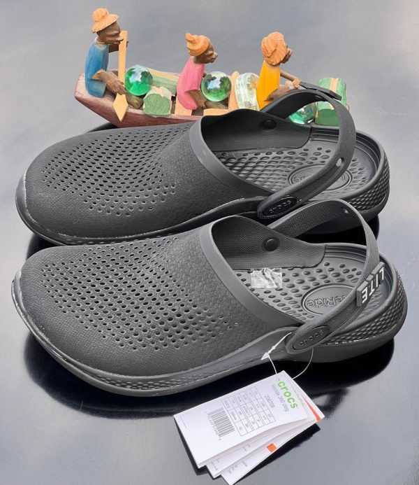 Unisex Lite-Ride Breathable Crocs