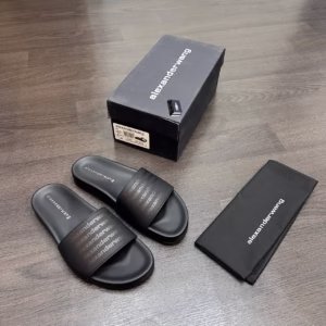 Comfy Alexander Wang Slides