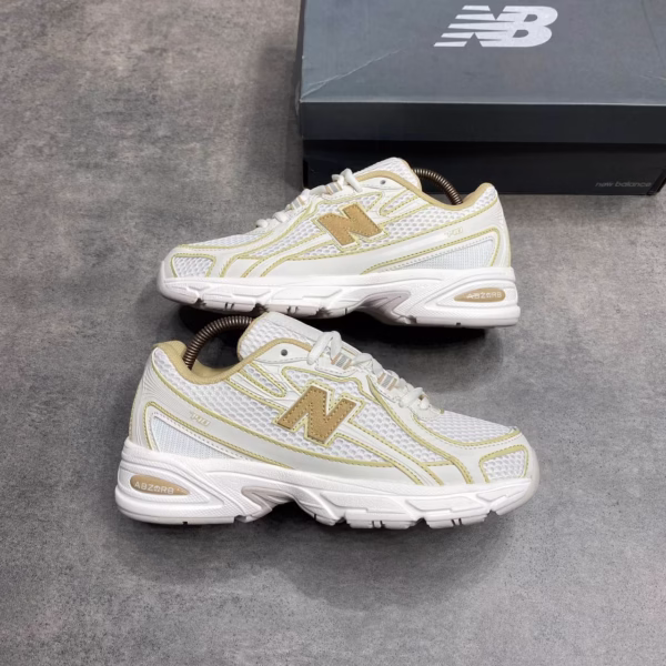 New Balance 740 Biege and Tan Sneakers👟
