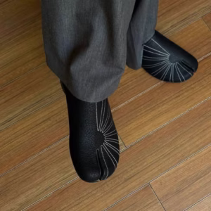 Eclipse Split-Toe Leather Mules