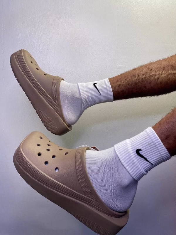 5841352305532848616 Crocs Platform Clog – Elevated Comfort & Style for Men and Women