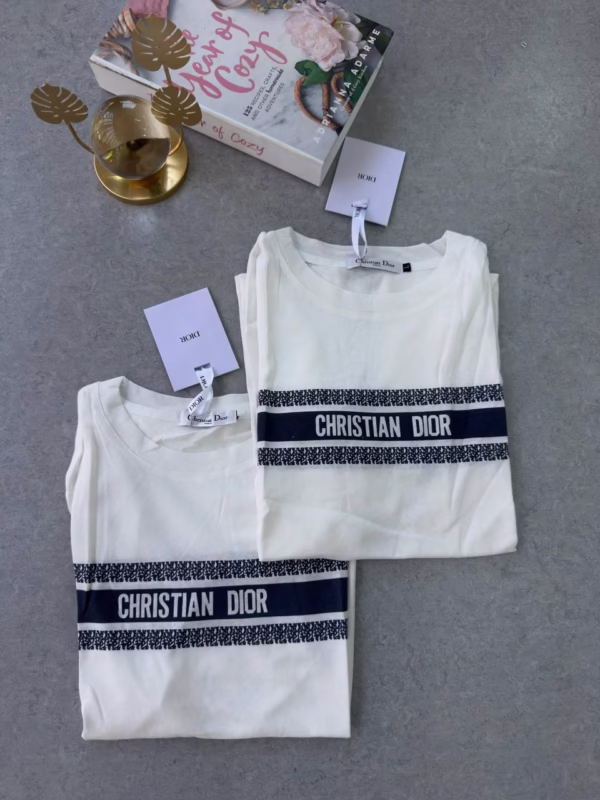 IMG_20251119_170410_881 Luxury Dior Signature T-Shirt