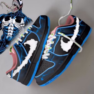 NIKE SB DUNK “VENOM”