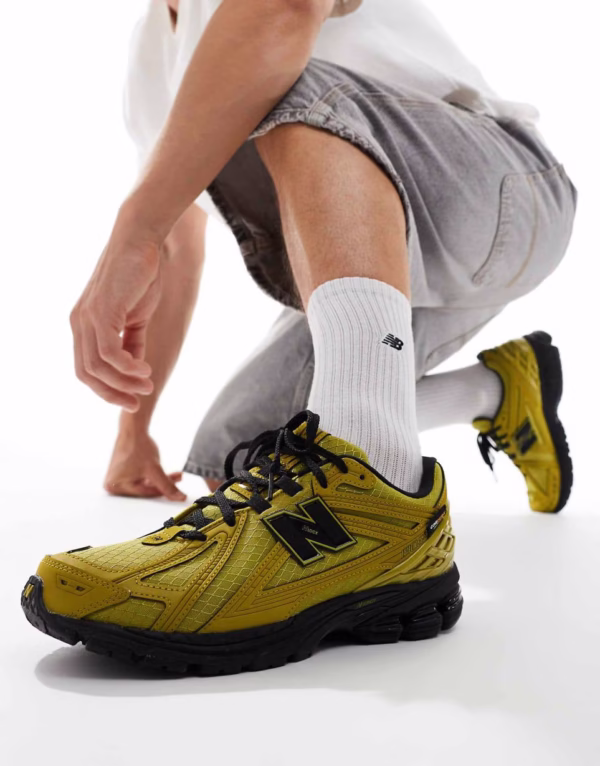 New Balance 1906R Cordura Edition