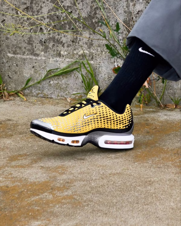 IMG_20251210_141732_023 Nike Air Max Plus TN7 “Varsity Maize”