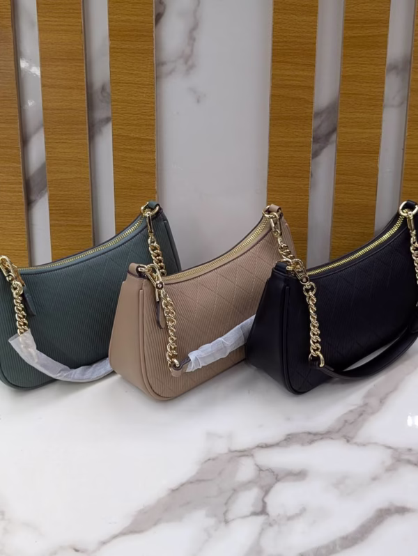 IMG_20251216_155158_380 LUXE CHAINED RIBBED SHOULDER BAG