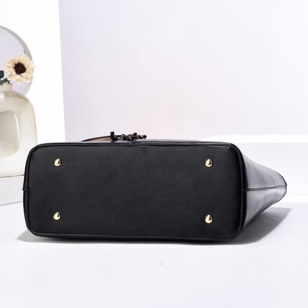 LUXE HERITAGE CONTRAST TOTE BAG