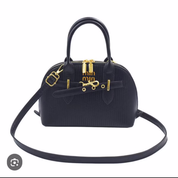 Medium-Sized Chic Bag
