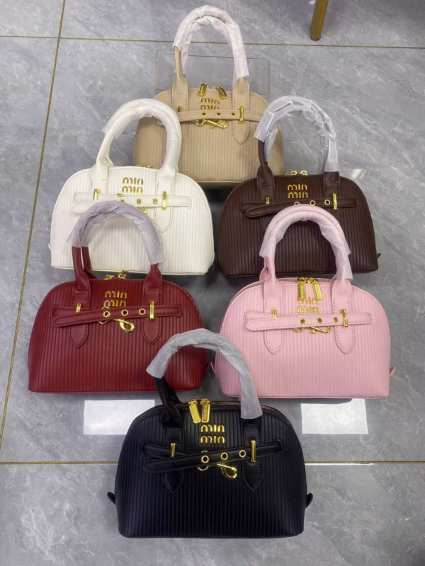 Medium-Sized Chic Bag