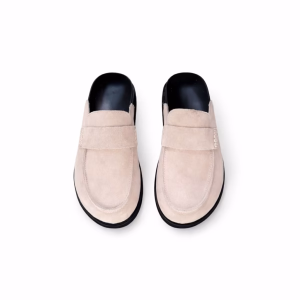 55ce5ad3-7f43-4a90-a87b-8fbe28400c96 Elite Suede Clogs