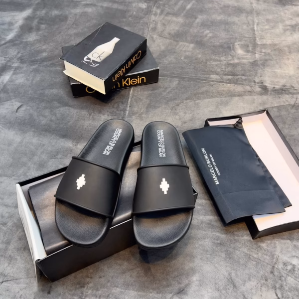 Marcelo Burlon Cross Slides