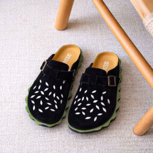 QEEZAZA Burger Clogs