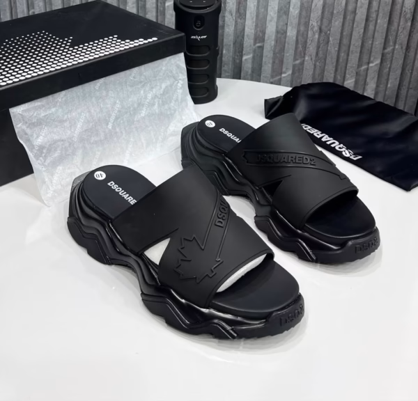 017080d7-c732-489f-af84-386ac1e973ee Dsquared Chunky Slides