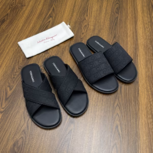 210B0EC1-8A3E-4A47-93E0-1DE259F347B0 Luxury Ferragamo Slides