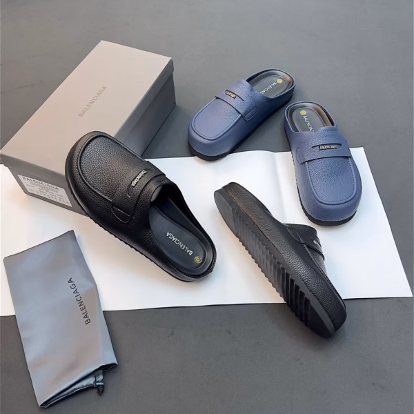 Closed-Toe Comfort Mule