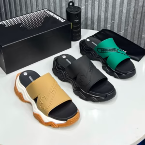 9aee788d-5b62-4c1c-aeef-5124ee7d6543 Dsquared Chunky Slides